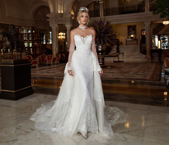 Abito da sposa Alessandra Rinaudo mod Barbarella 2017