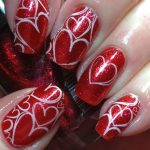 Unghie con cuori per San Valentino