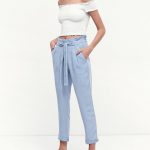 Pantaloni denim baggy con top arricciato Stradivarius primavera estate 2017