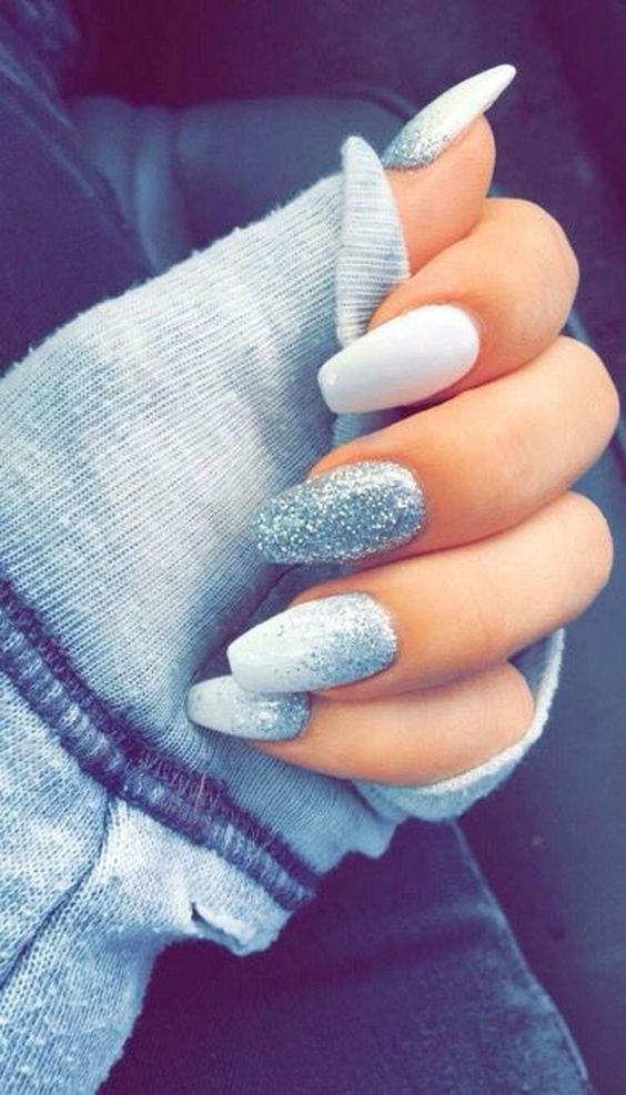 Nail art con brillantini