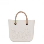 O bag mini avorio con fiori 3D applicati prezzo 95 euro