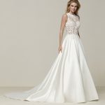 Abito da sposa con gonna a trapezio Pronovias 2018 mod Drusena