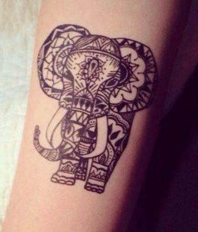 Tatuaggio Elefante Tribale