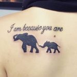 Tatuaggio Elefanti con scritta