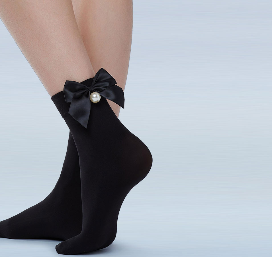 Calzino con fiocca e perla Calzedonia autunno inverno 2017 2018