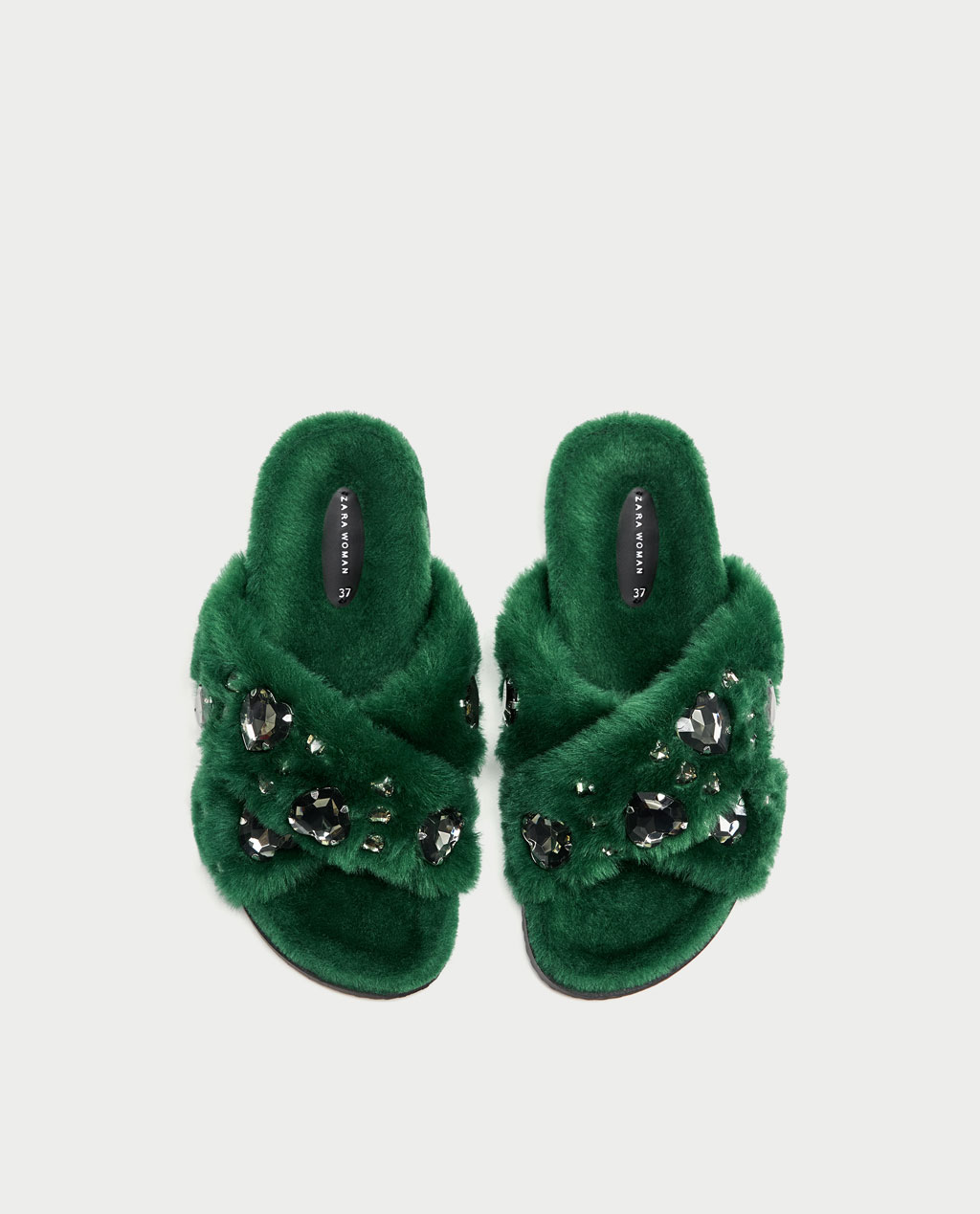Ciabatte con pelliccia Zara prezzo 39 95 euro