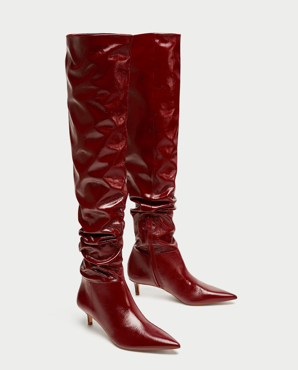 Stivale alto in pelle arricciata Zara prezzo 129 euro