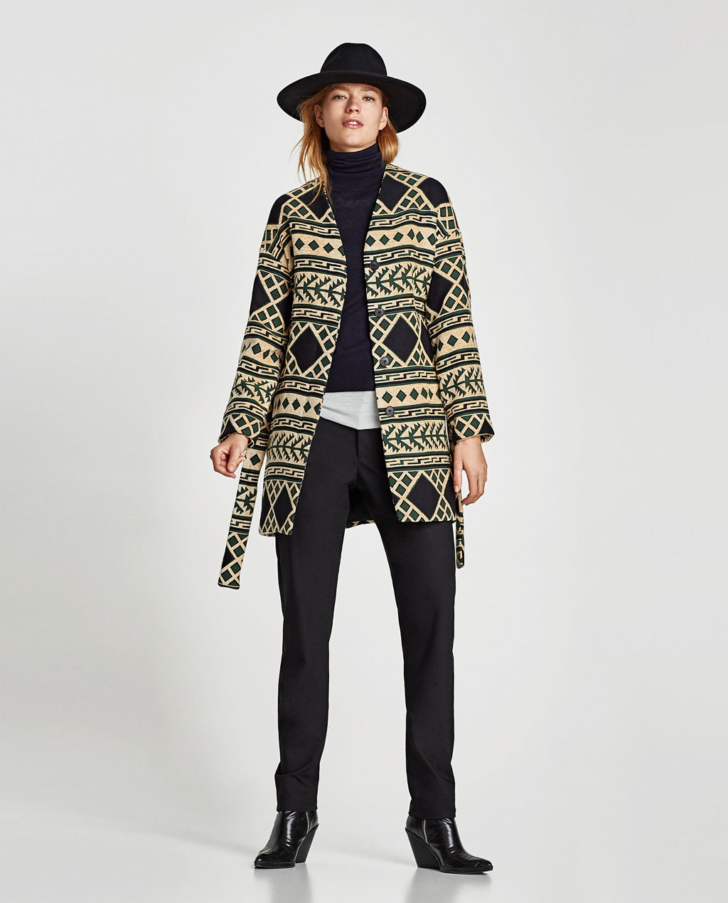 Cappotto jacquard Zara inverno 2017 2018 prezzo 79 95 euro