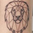 Foto Tatuaggio Leone Geometrico