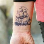 Tatuaggio Veliero interno polso Immagine