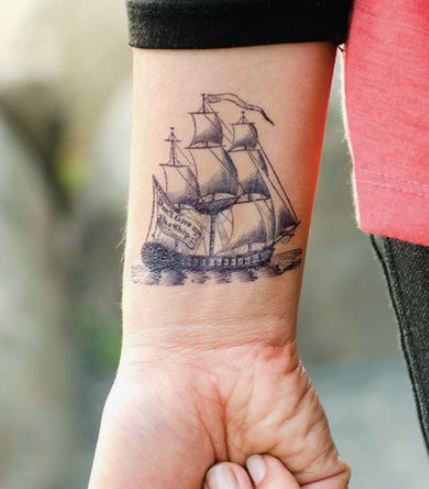 Tatuaggio Veliero interno polso Immagine