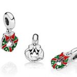 Charm Pendente Pandora Ghirlanda Natalizia prezzo 29 euro
