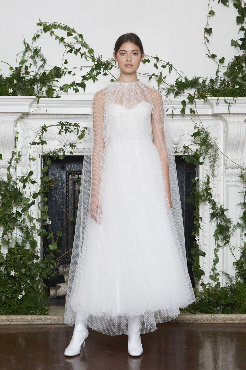 Moda Abito da sposa con mantella 2018 Monique Lhuillier