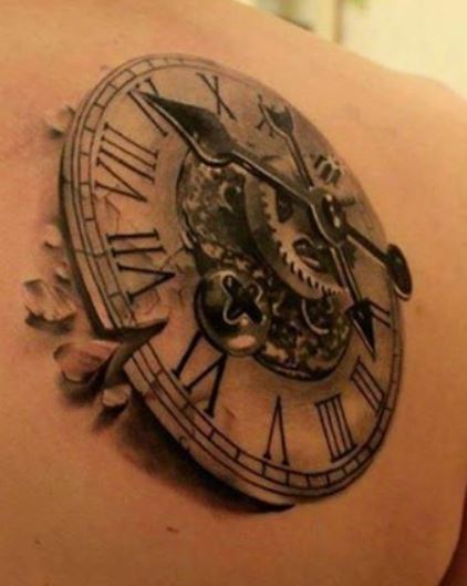 Immagine Tatuaggio Orologio con ingranaggi simbolo del tempo che passa