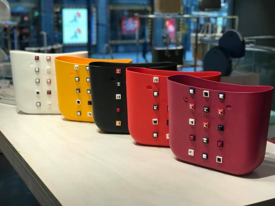 Nuove scocche borse O Bag con borchie