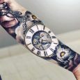 Tatuaggio Tempo che scorre orologio con ingranaggi