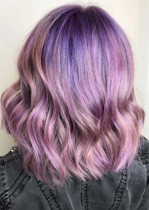 Taglio capelli con sfumature di rosa e viola