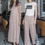 Abito e pantaloni in pizzo rosa Coconuda primavera estate 2018