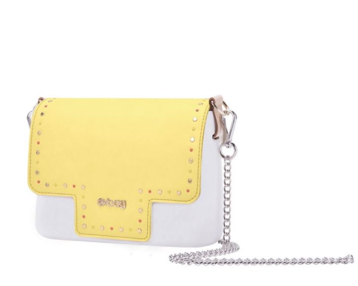 Nuova pattina O Pocket di O bag in ecopelle gialla con borchie primavera estate 2018 prezzo 49 euro