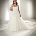 Abito da sposa da principessa taglie forti Pronovias Plus mod Alcanar