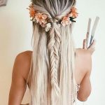 Acconciatura da spiaggia con capelli lunghi shabby chic