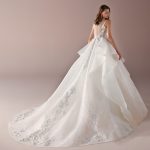 Abito da sposa asimmetrico linea Romance 2019 foto retro
