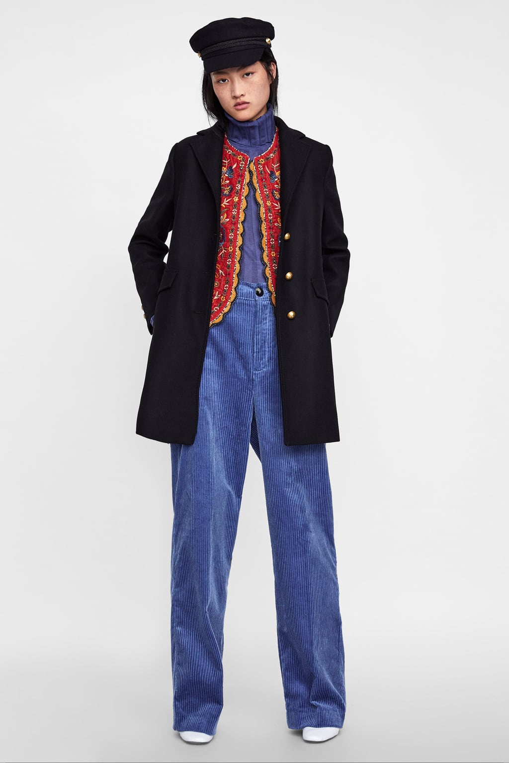 Cappotto con bottoni dorati ZARA inverno 2018 2019