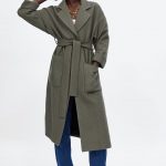 Cappotto lungo a vestaglia con cintura ZARA inverno 2019 prezzo 159 euro