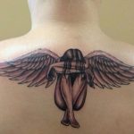 Foto Tatuaggio Angelo con ali aperte