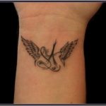 Immagine ali di angelo con iniziale nome