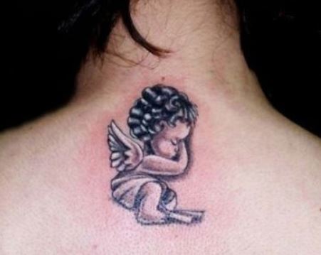 Piccolo angelo cherubino tatuato