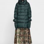 Piumino lungo Zara con guanti abbinati inverno 2018 2019