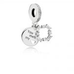 Charm Pandora incisione ghiacciata