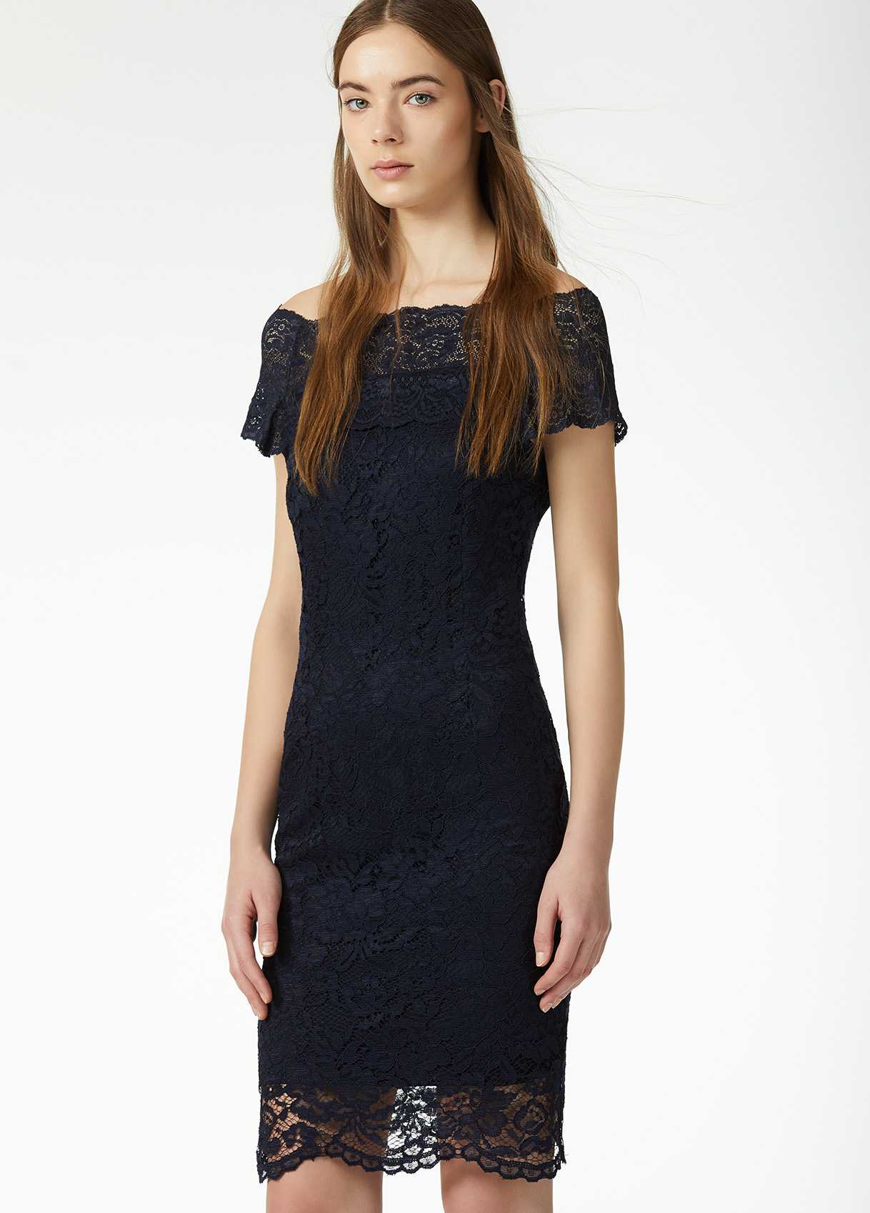 Abito tubino in pizzo Liu Jo collezione primavera estate 2019 prezzo 179 euro