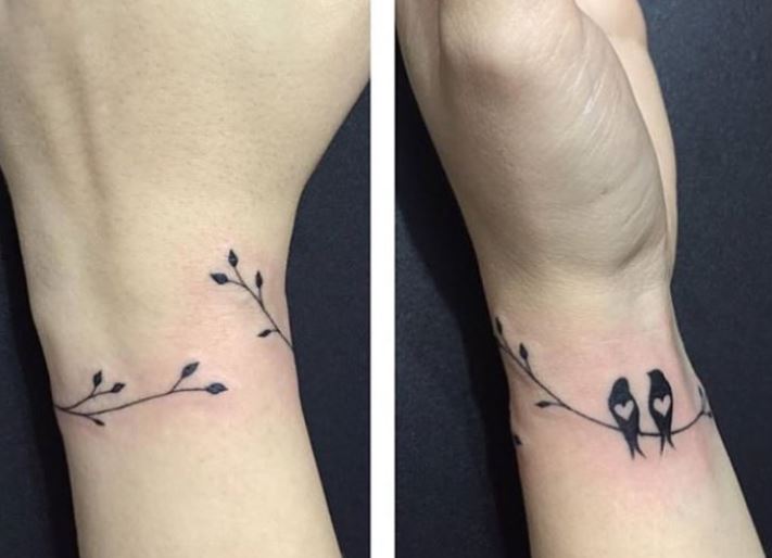 Idea Tatuaggio donna bracciale polso