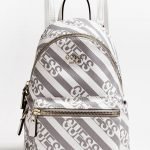 Zaino Guess nuova collezione primavera estate 2019 prezzo 119 euro