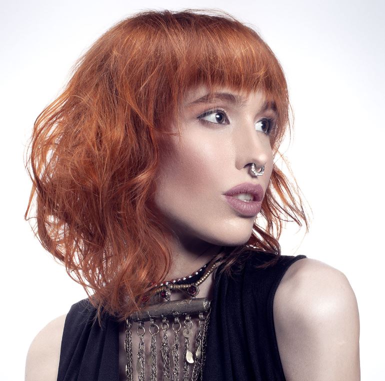 Taglio medio con capelli mossi 2019 by Jose Urrutia