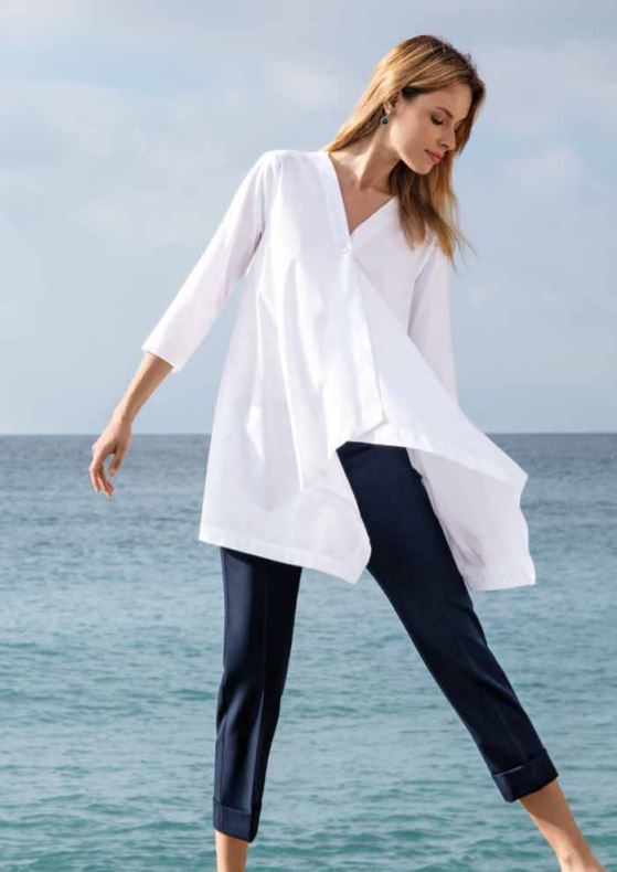 Camicia dalla linea ampia in cotone bianco catalogo Nara Camicie primavera estate 2019