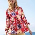 Camicia rossa a fiori estate 2019