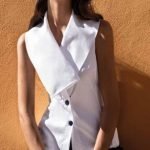Camicia smanicata con ampio collo estate 2019 donna