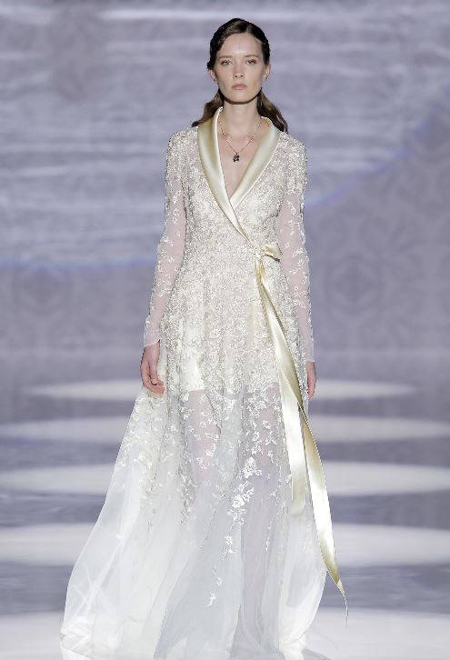 Abito da sposa a vestaglia Carlo Pignatelli 2020