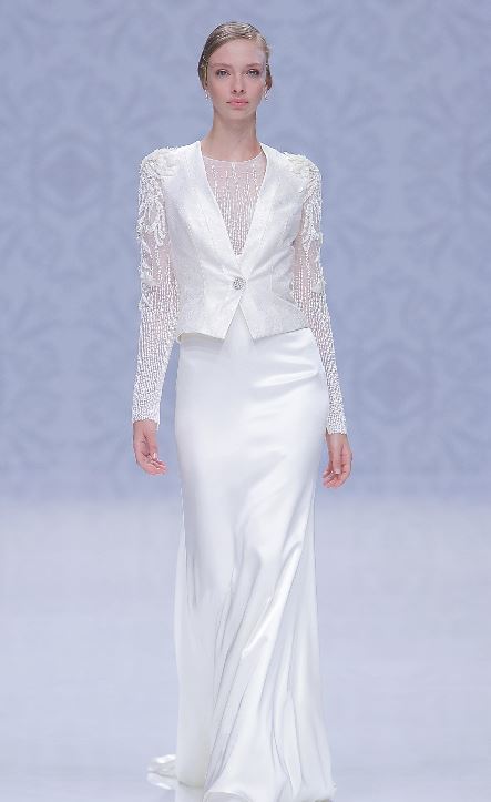 Abito da sposa con giacchino Carlo Pignatelli 2020