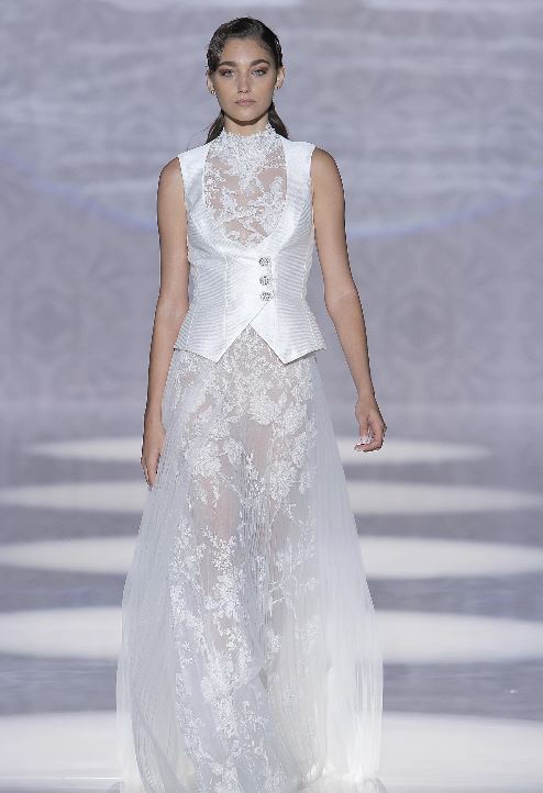 Abito da sposa con gilet Carlo Pignatelli 2020