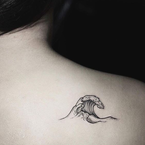 Immagini e Significato Tatuaggio Onda