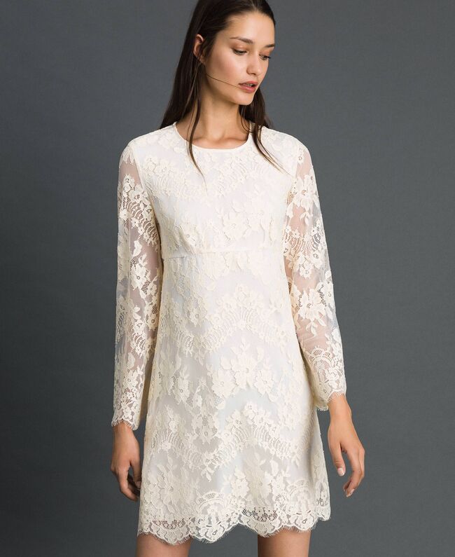 Abito in pizzo Twinset catalogo autunno inverno 2019 2020 prezzo 150 euro