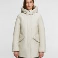 Arctic Parka Woolrich donna inverno 2019 2020 prezzo 650 euro colore white igloo 1