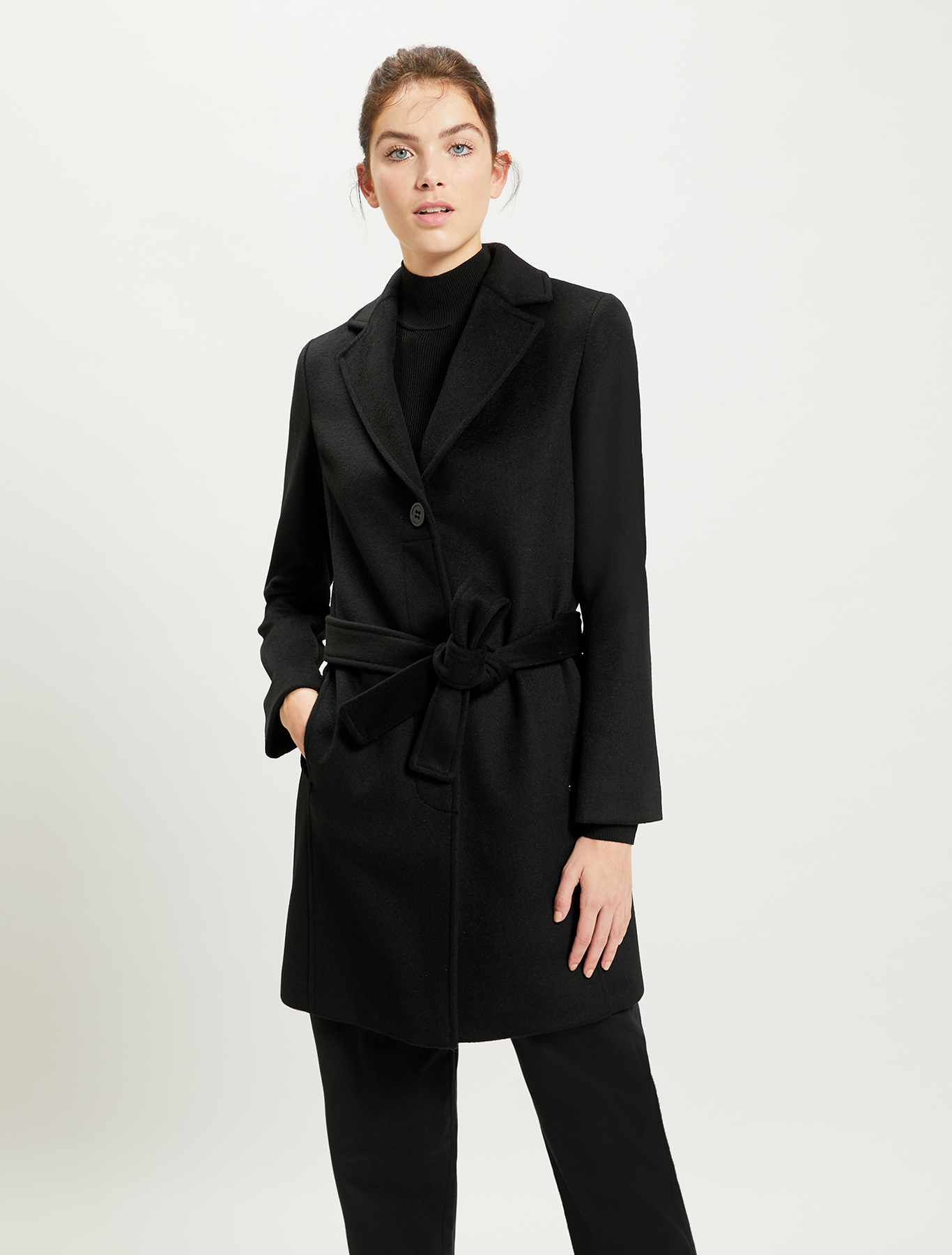 Cappotto color nero prezzo 289 euro modello Apollo