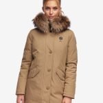 Parka Blauer donna collezione inverno 2020 prezzo 463 euro colore mandorla
