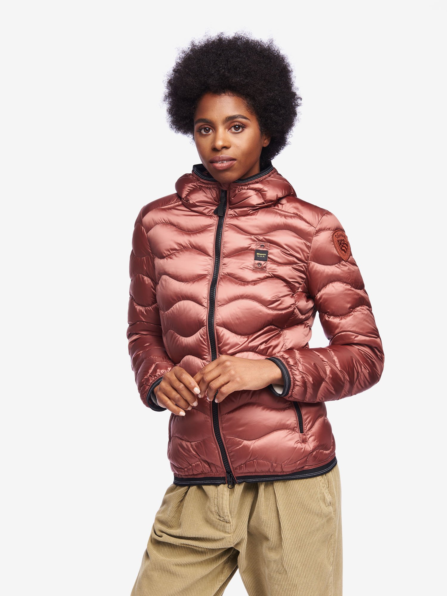 Piumino corto leggero Blauer trapuntato a onde colore marrone ghianda