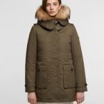Scarlett parka Woolrich donna colore army olive prezzo 850 euro